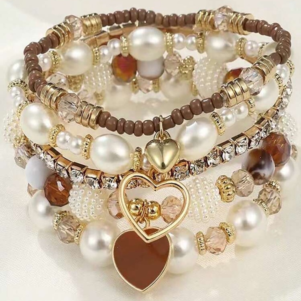 Elegant Pearl and Gold Heart Bracelet Set